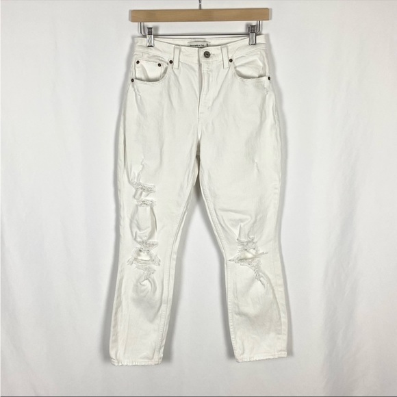 Abercrombie High Rise Mom Jeans White Distressed Size 25 Regular Length - Picture 2 of 5